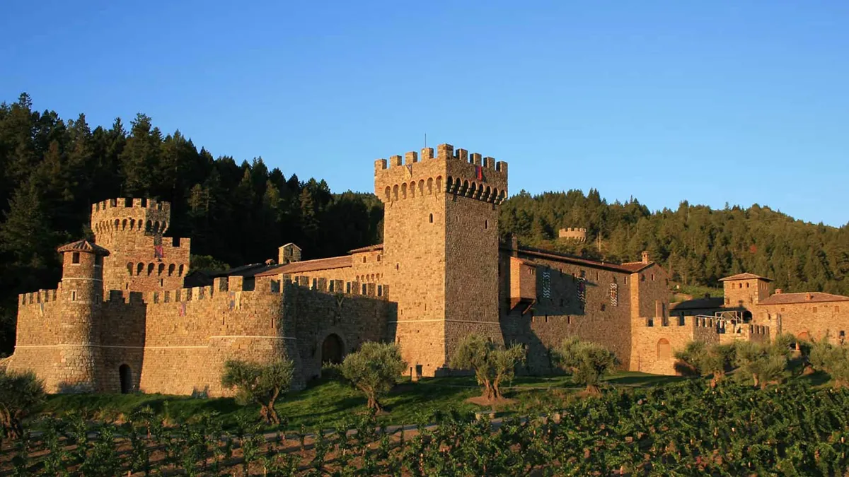 Napa Valley Wine Trolley & Castello di Amorosa Castle Tour